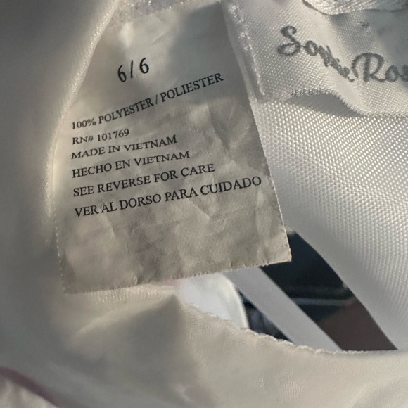 Dress - Picture 5 of 5